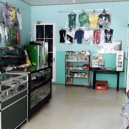 Nasional Hotel Gunungsitoli Εξωτερικό φωτογραφία