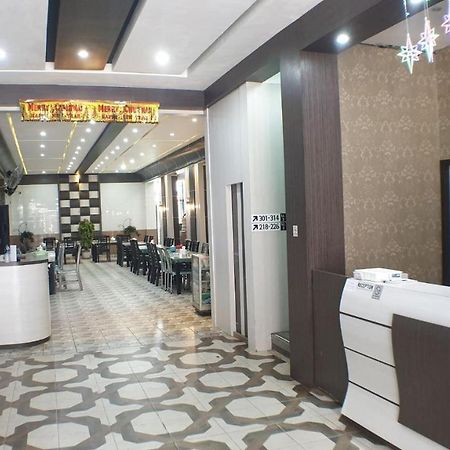 Nasional Hotel Gunungsitoli Εξωτερικό φωτογραφία