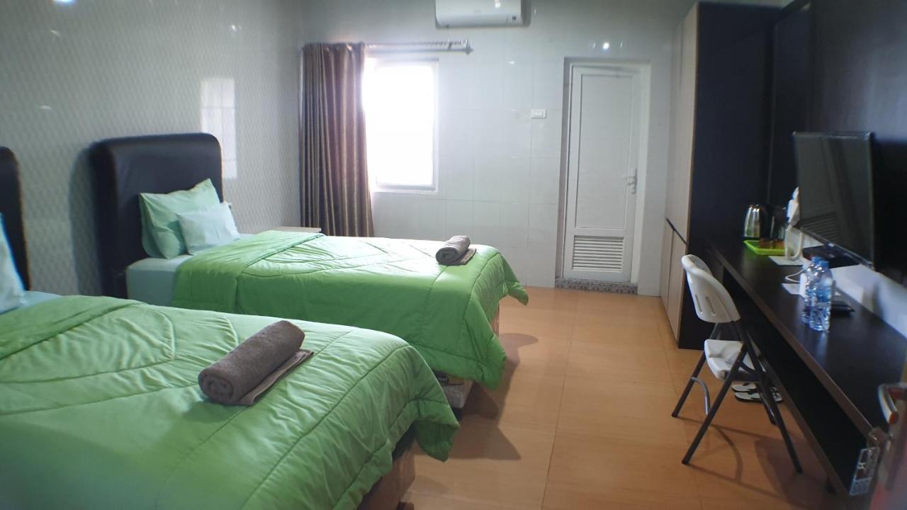 Nasional Hotel Gunungsitoli Εξωτερικό φωτογραφία