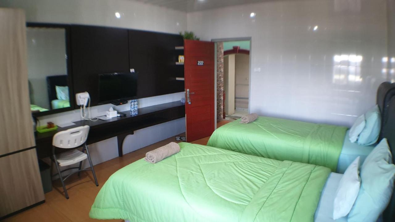 Nasional Hotel Gunungsitoli Εξωτερικό φωτογραφία