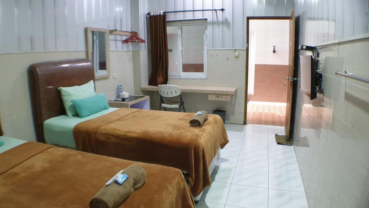 Nasional Hotel Gunungsitoli Εξωτερικό φωτογραφία